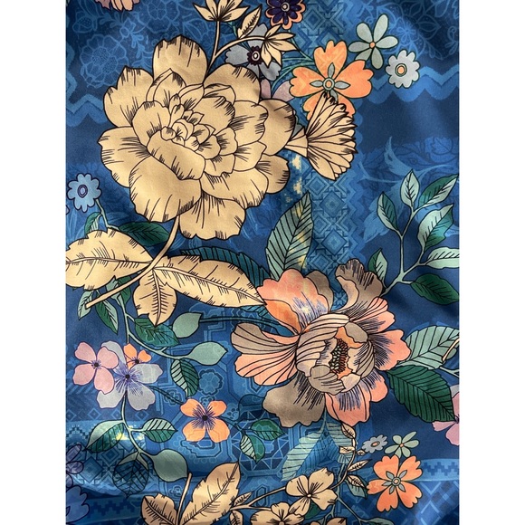 Johnny Was Floral Blue Dove Bag NWT - Picture 7 of 11